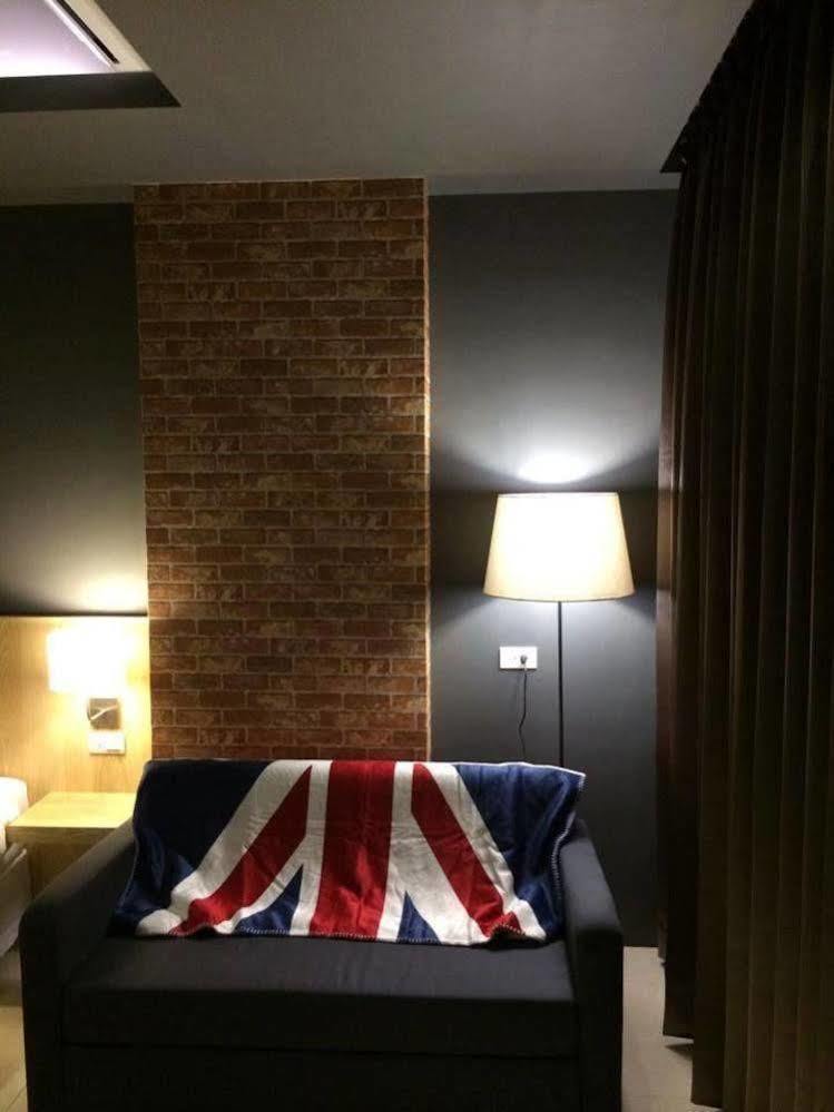 Huzi Room Tainan Exterior photo